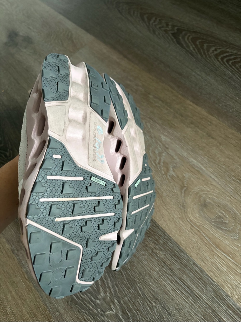 On Cloudsurfer Trail Women’s Size 8 Running Shoes White Blush Pink - Picture 5 of 6